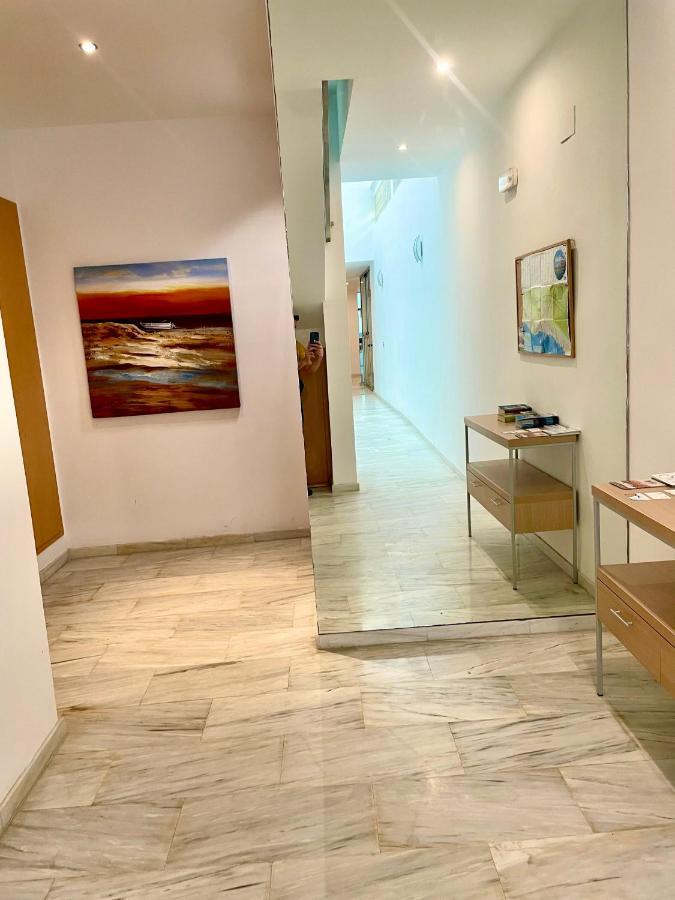 Apartaments Voramar 2 Cambrils Buitenkant foto
